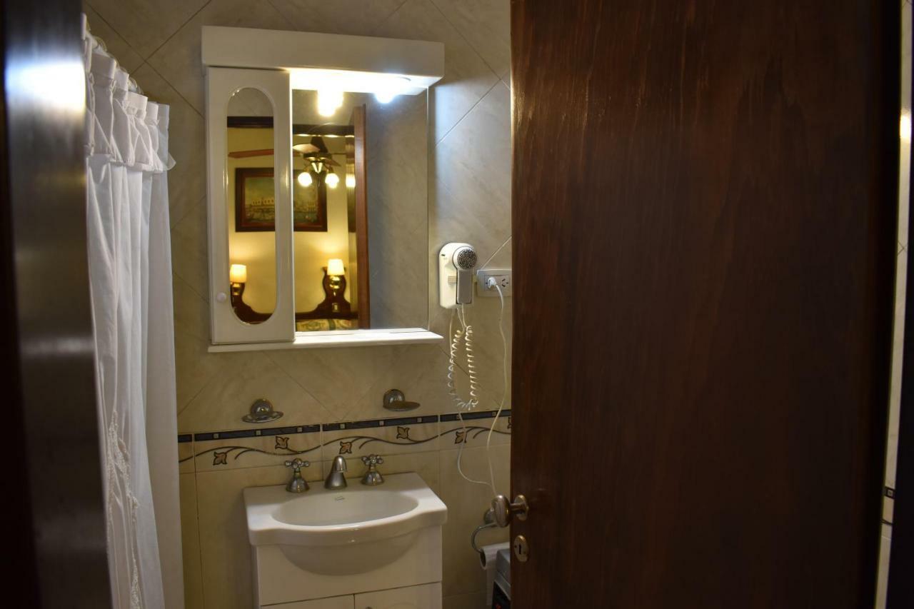 Hotel Berlin Gualeguaychú Extérieur photo